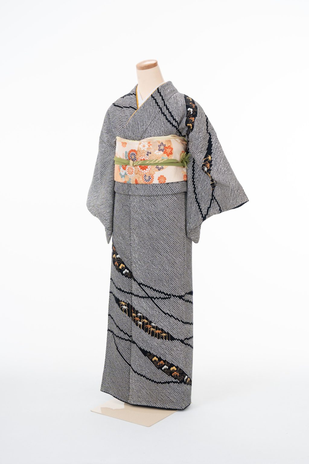 【4】訪問着 　※少し小さめです