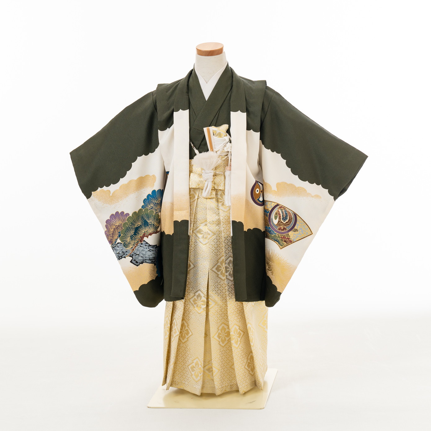 【9】3歳男の子　※少し大きめです